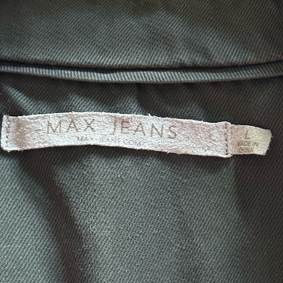 Max Jeans Utility Vest/jacket Distressed military green. Gently used. Size L - Picture 7 of 10